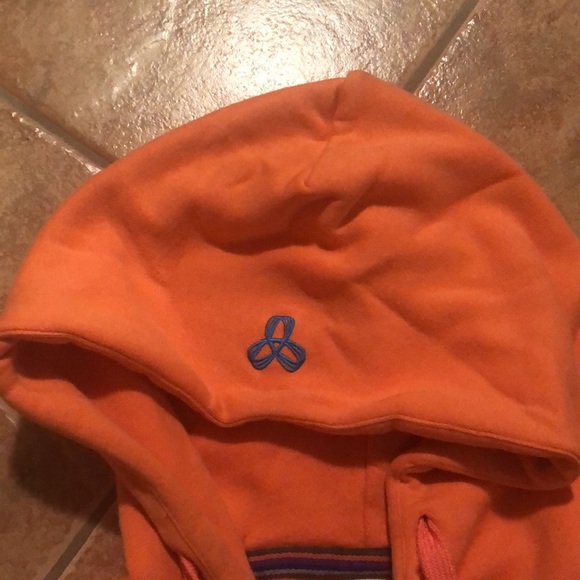 Tna hoodie - Picture 4 of 5